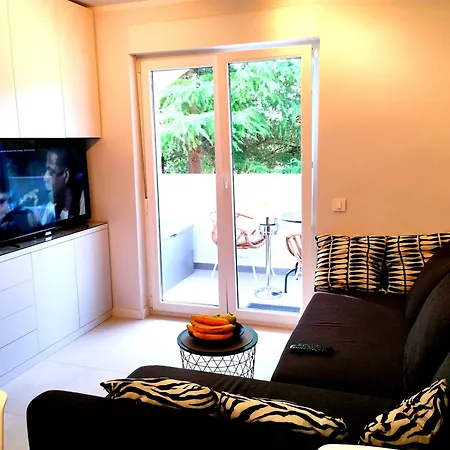 Premium Eden Apartman