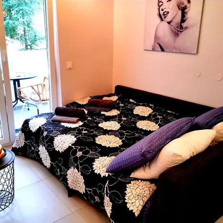 Premium Eden Apartment